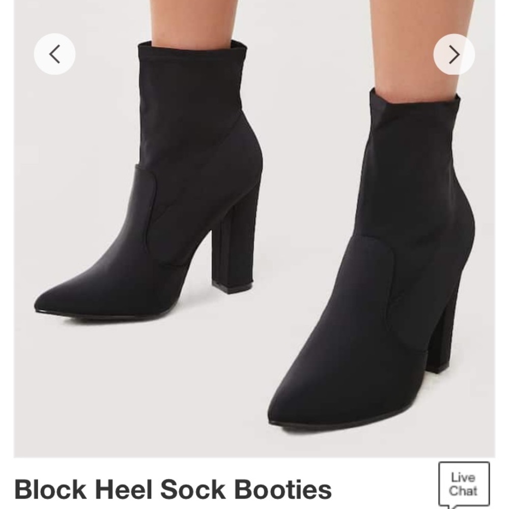 FOREVER 21 Black sock booties